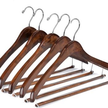 Exquisite, sturdy curved hangers